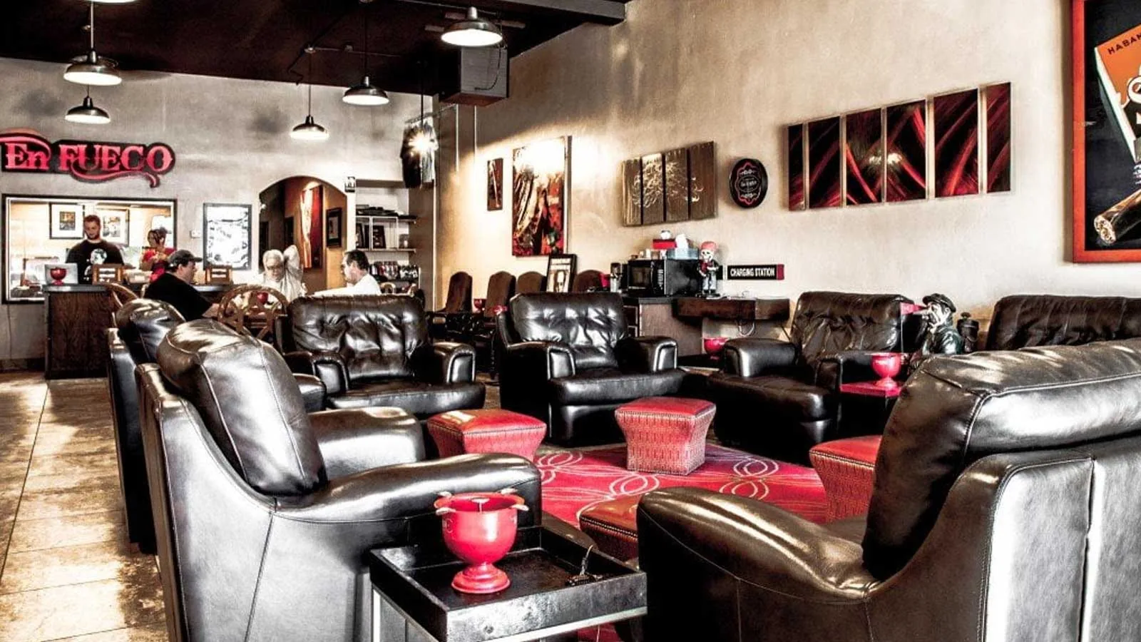 En Fuego Cigars & Lounge