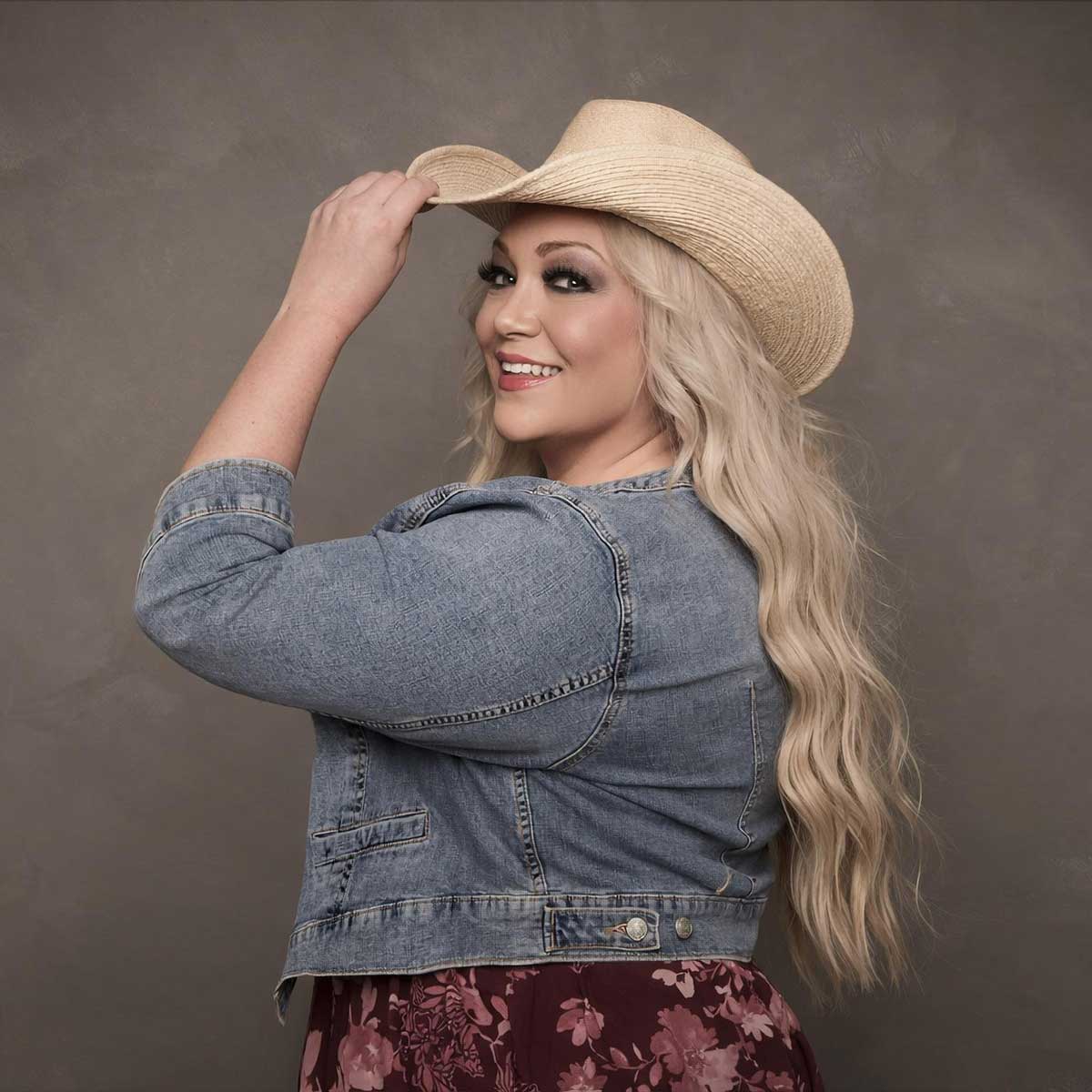 Christi Lynn
