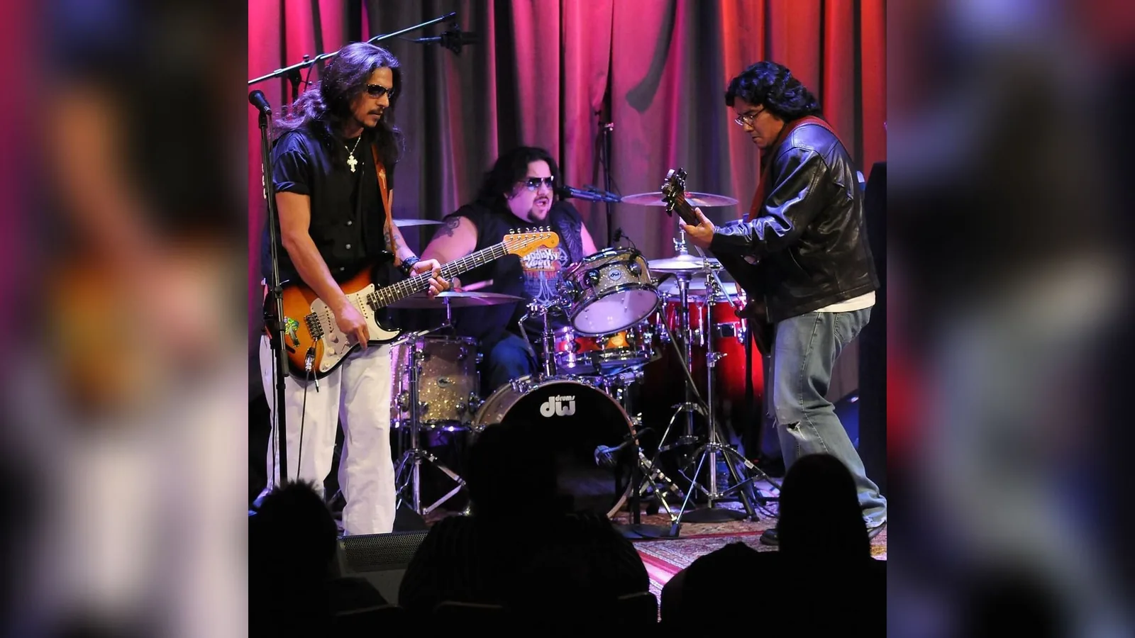 Los Lonely Boys