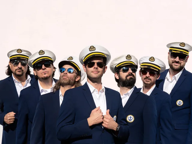 Yachtley Crew