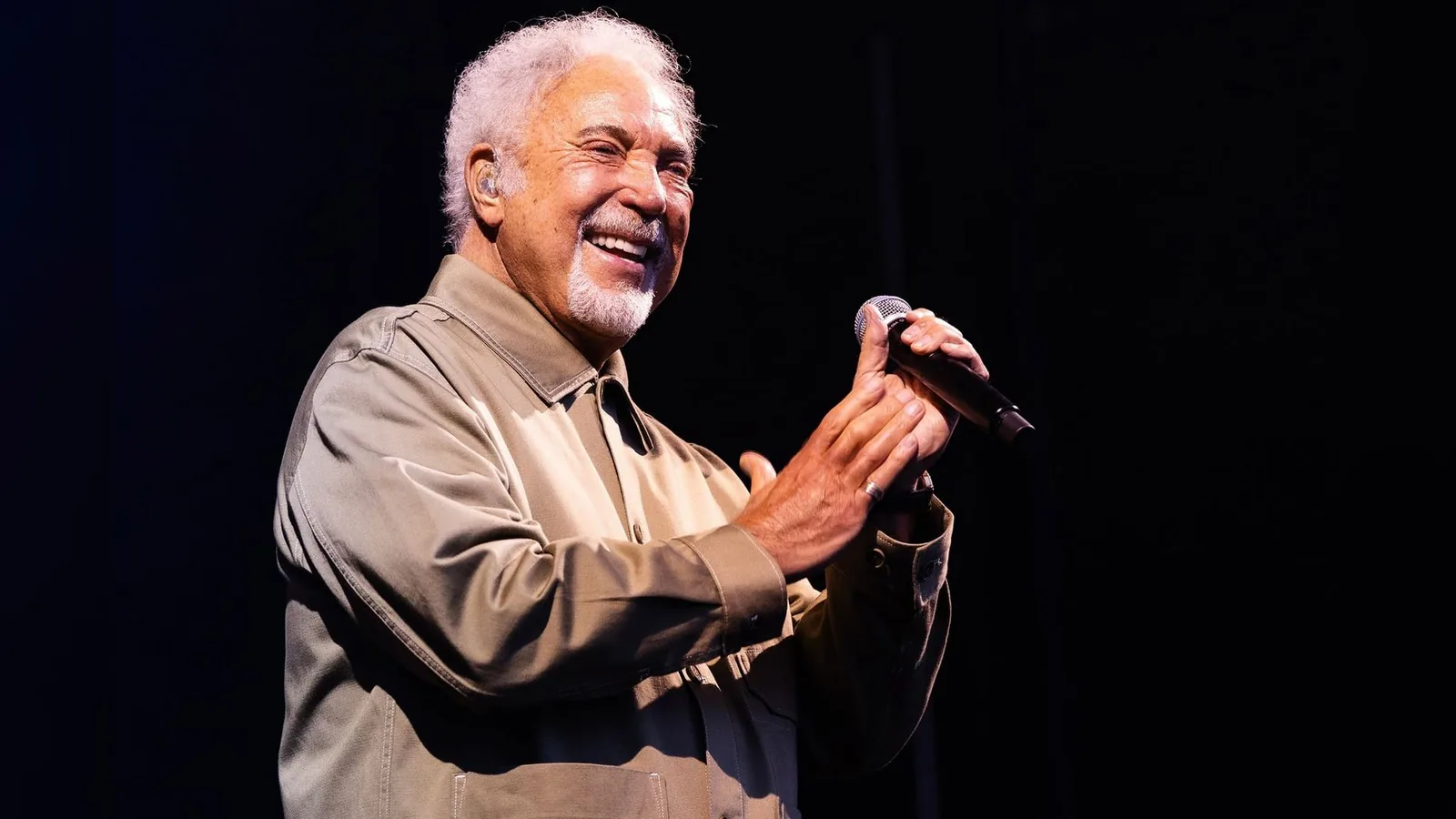 Tom Jones: Come Gather Round Tour
