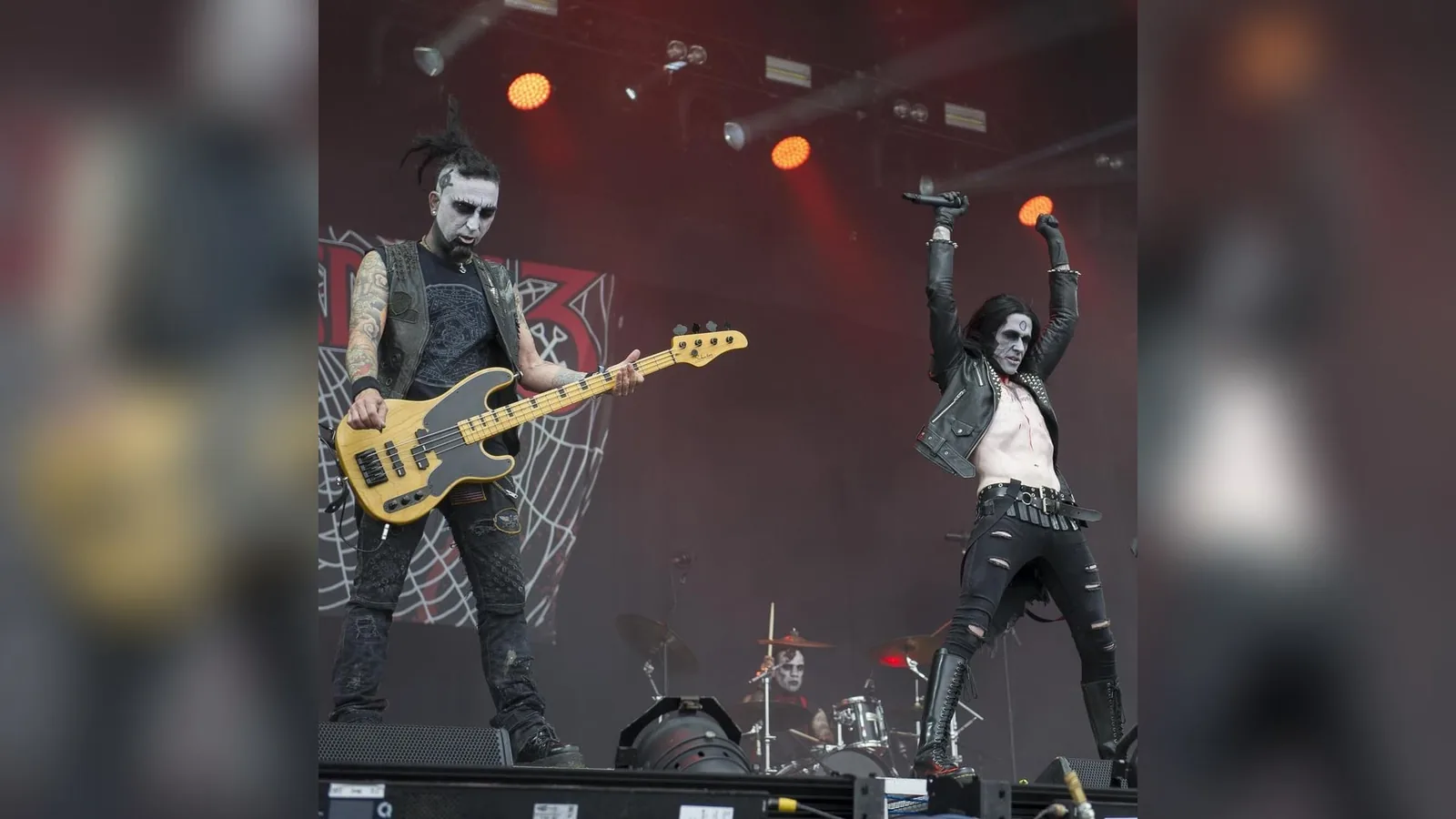 Wednesday 13 with Above Snakes