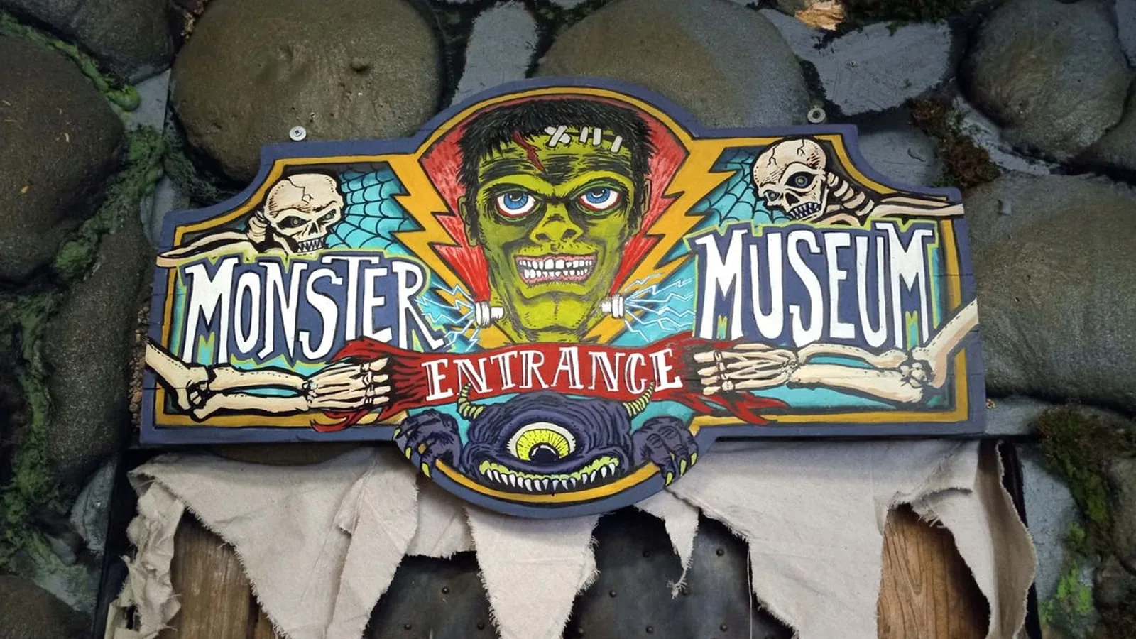Tom Devlin's Monster Museum