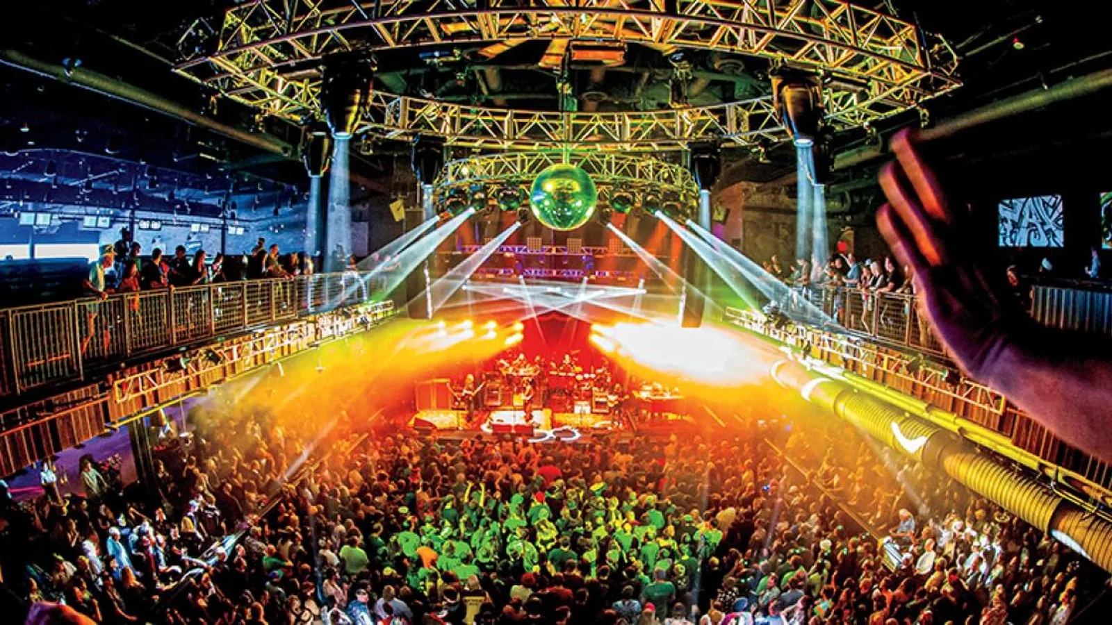 Punchis Punchis: Banda Rave Experience